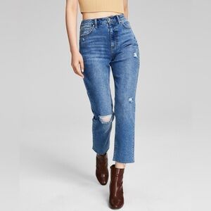 WJ2. NWT AND NOW THIS Women's True Mom Distressed Denim Jeans 18W